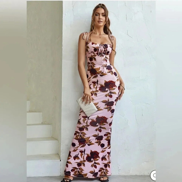 Tie Shoulder Fishtail Hem Floral Print Dress - Picture 2 of 14